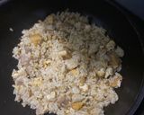 Foto langkah ke 5 dari resep Nasi goreng Cabe hijau.