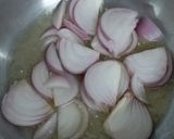 A picture of step 1 of Restaurant Style Matar Paneer.