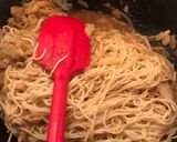 肉絲炒麵（清冰箱料理的食譜步驟6照片