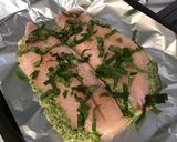 Une image de l'étape 7 de Filets de dorade en sauce verte, ail des ours et citron vert.
