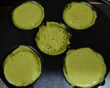 Foto langkah ke 4 dari resep Martabak Mini Daun Kelor.