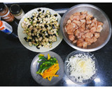 Foto del paso 2 de la receta: Pollo agridulce y verduras al wok 🥣