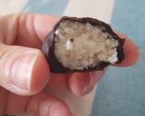 Foto del paso 3 de la receta: ꙮ Mini bomboncitos de choco-coco con leche condensada ꙮ