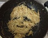 A picture of step 3 of #festivesavouries Bird's Nest Chena Pieces.