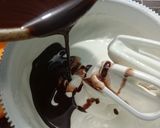 Foto langkah ke 3 dari resep 889. Brownies Coklat Kukus Loyang 20x20.