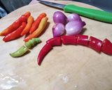 Foto langkah ke 1 dari resep Sambal Bawang ala Bu Rudi.