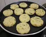 A picture of step 8 of Ragda Pattice.