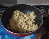 A picture of step 5 of Coconut Ladoos.