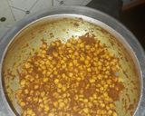 A picture of step 2 of Punjabi Chole Bhature.