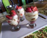 Foto del paso 5 de la receta: Trifle de crema, dulce de leche y frutillas💝💝🎉🎉