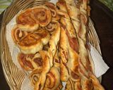 Foto del paso 4 de la receta: Palmerita y tirabuzón de jamón y queso😋😋