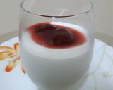 A picture of step 3 of Pana cotta.
