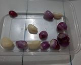 Foto langkah ke 1 dari resep Telur Puyuh Sobak Saus Tiram.