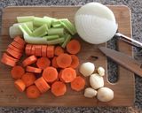 Foto del paso 1 de la receta: Consomé de pollo (base para cocinar)