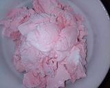 A picture of step 5 of Icecream strawberry flavoured.