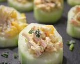 Foto del paso 5 de la receta: Pepinos rellenos de surimi con mango