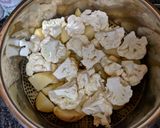 A picture of step 5 of Cauliflower & Potato Mash Instant Pot IP.