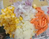 A picture of step 2 of Veg cheese paneer cigar.