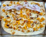 Foto del passaggio 7 della ricetta Pizza con zucca e.