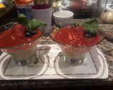 Foto del paso 7 de la receta: Panacotta chocolate blanco con coulis de albahaca y frutos rojos