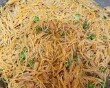 वर्मिसिल्ली उपमा (vermicelli upma recipe in Hindi) रेसिपी चरण 4 फोटो