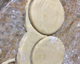 Foto del paso 5 de la receta: Súper Alfajor de maicena con súper dulce de leche