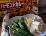 【好侍咖哩】夏日咖哩涼拌秋葵 茭白筍的食譜步驟1照片