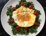 รูปขั้นตอนการทำที่ 2 ของ "ไข่มิสเซิลโท" Fried Egg with Cheese / Mistletoe Egg🎄🎉
