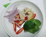 รูปขั้นตอนการทำที่ 4 ของ สเต๊กอกไก่ซอสต้มยำ