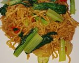 Foto langkah ke 2 dari resep Mie tek tek goreng.