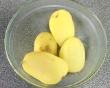 Foto langkah ke 1 dari resep Crispy stick Potatoes.