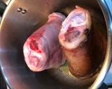 Foto del paso 2 de la receta: Codillos de cerdo al horno