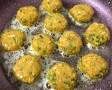 A picture of step 4 of Spicy Chicken Meatballs.