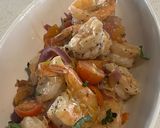 Foto del paso 5 de la receta: Camarones al Ajillo y vegetales