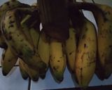 Foto langkah ke 1 dari resep Banana Pom Pom.