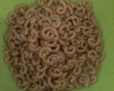 Foto del paso 4 de la receta: Sopa de merluza, gambitas y almejas