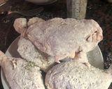 Foto del paso 2 de la receta: Pollo crocante con papas al orégano