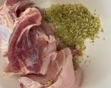 Hình bước làm 1 của món Thịt ba rọi chiên muối sả