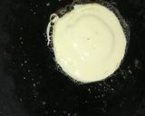 A picture of step 4 of Garman apple 🍏 tawacake.