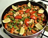 A picture of step 4 of Spanish Paella.