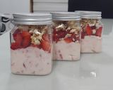 Foto del paso 6 de la receta: Postre helado con frutillas en vasito