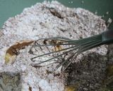 Foto langkah ke 4 dari resep Kue Sarang Laba Laba Coklat.