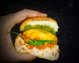 A picture of step 7 of Vadapav.