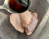 รูปขั้นตอนการทำที่ 2 ของ ปีกไก่ทอดน้ำปลา (ในกระทงใบตอง)