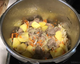 Foto del paso 4 de la receta: Curry japonés en olla exprés