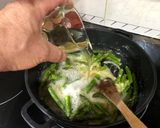Foto del paso 7 de la receta: Setas ostra con espárragos y jamón