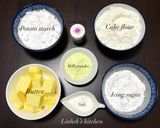 Hình bước làm 1 của món Piggy Butter Cookies / Bánh Quy Bơ Con Heo