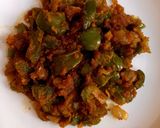 A picture of step 8 of Capsicum with gram flour 🫑🫑🧅🧅.
