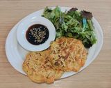 Foto del passaggio 5 della ricetta Pancake salati di verdure vegan