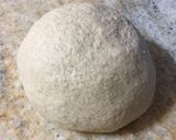 Foto del paso 2 de la receta: Pizza con harina integral de trigo con legumbres (lentejas, garbanzos, porotos y arvejas)
